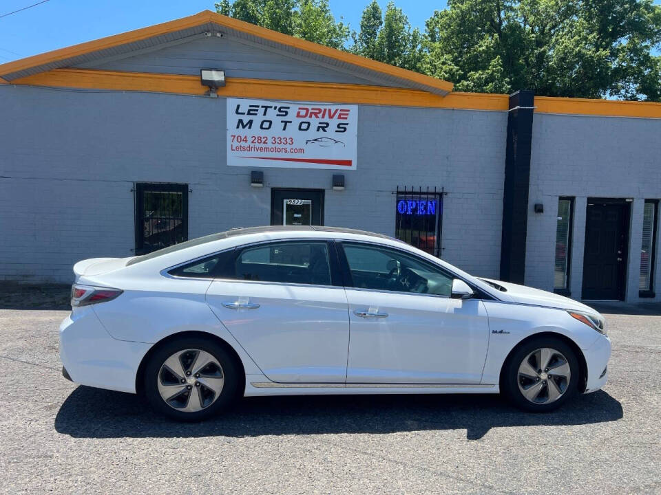 hyundai sonata hybrid 2017 KMHE34L30HA072442 image hyundai sonata hybrid 2017 KMHE34L30HA072442 image
